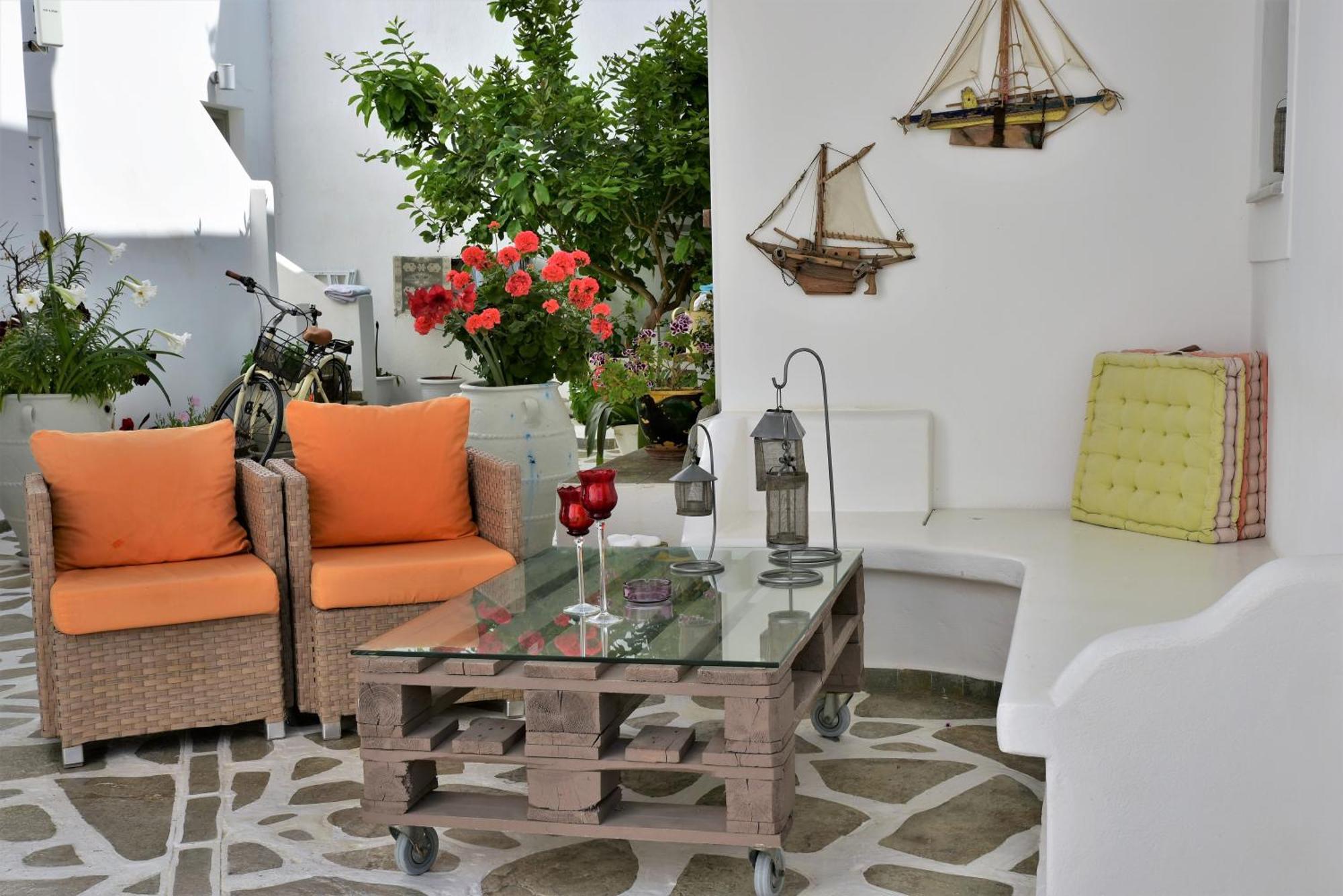 Aparthotel Ostria Adamantas (Milos)